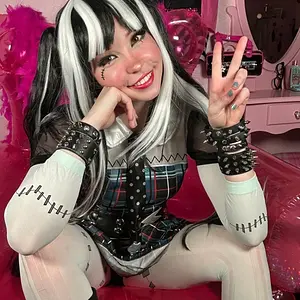 belledelphine_2757611.webp