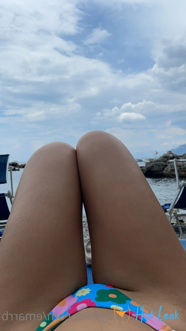 emarrb_4842106.webp